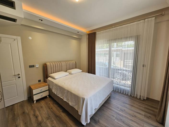 Image No.25-5 Bed Villa for sale