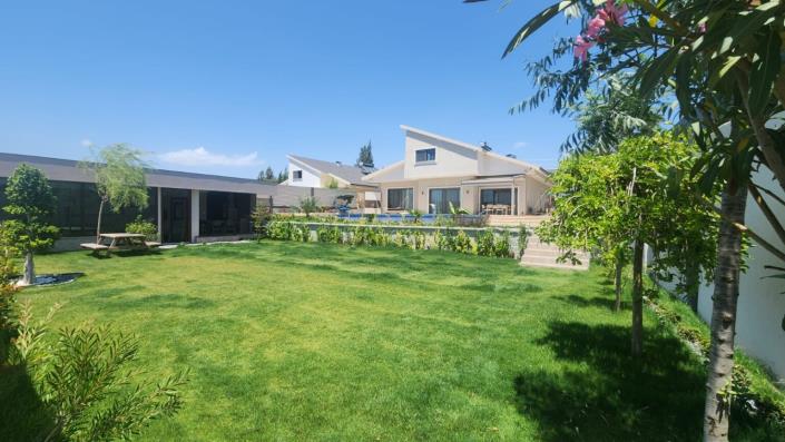 Image No.45-5 Bed Villa for sale