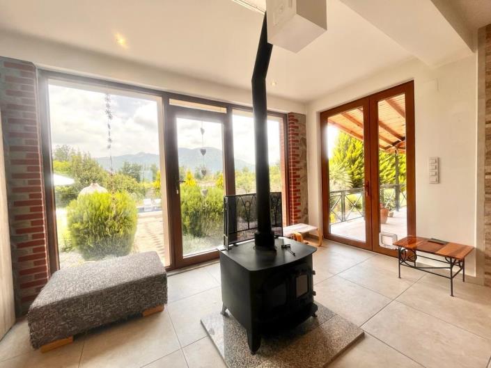 Image No.12-3 Bed Bungalow for sale