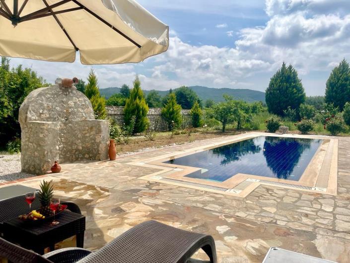 Image No.22-3 Bed Bungalow for sale