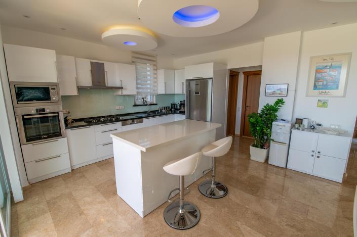 Image No.13-4 Bed Villa for sale