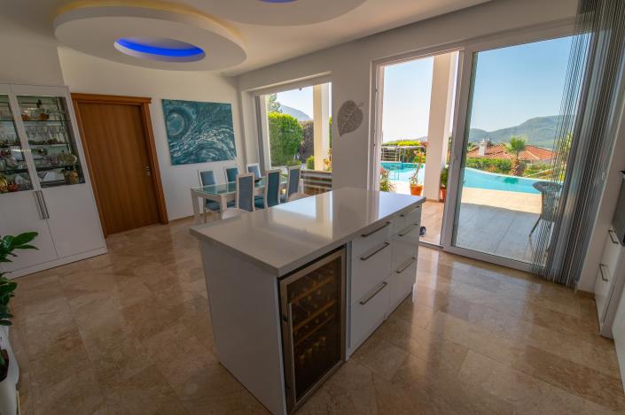 Image No.15-4 Bed Villa for sale