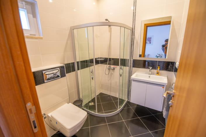 Image No.42-4 Bed Villa for sale