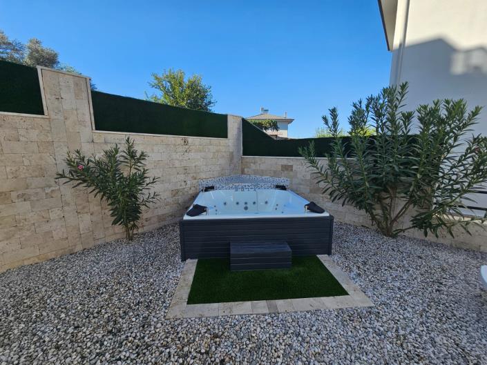 Image No.3-4 Bed Villa for sale