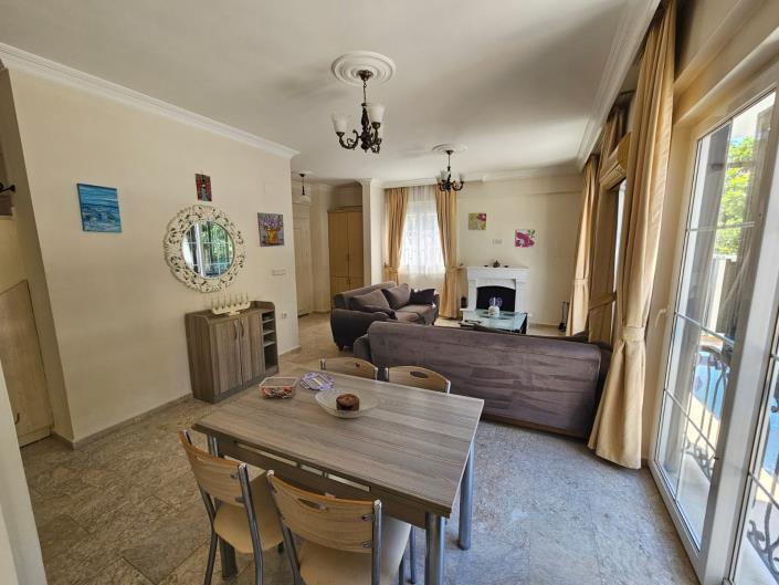 Image No.8-3 Bed Villa / Detached for sale