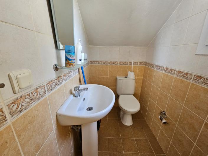 Image No.12-3 Bed Villa / Detached for sale