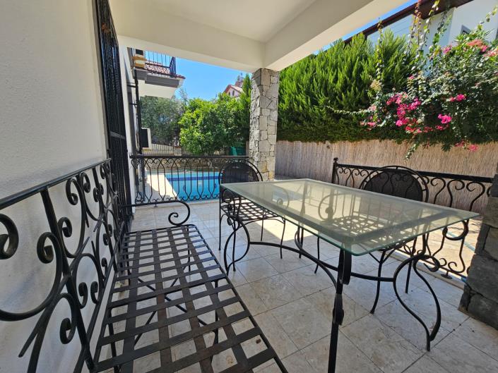 Image No.11-3 Bed Villa / Detached for sale