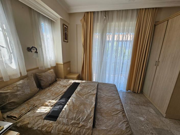 Image No.14-3 Bed Villa / Detached for sale