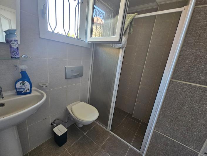 Image No.19-3 Bed Villa / Detached for sale