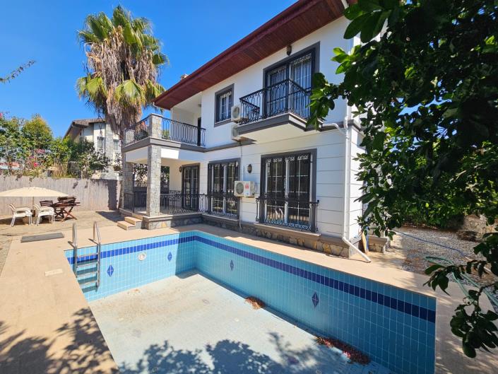 Image No.23-3 Bed Villa / Detached for sale