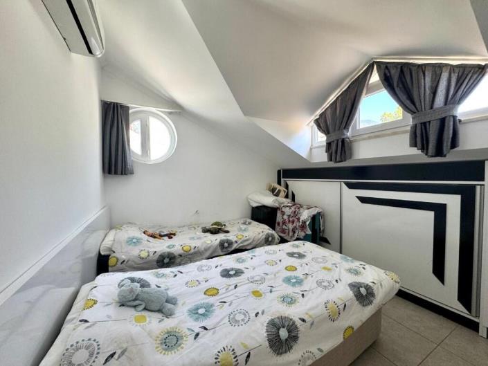 Image No.14-3 Bed Duplex for sale