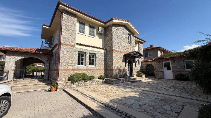 Image No.4-3 Bed Villa / Detached for sale