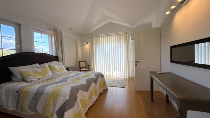 Image No.23-3 Bed Villa / Detached for sale