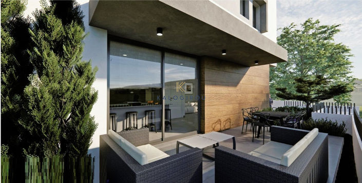 Image No.4-2 Bed House for sale