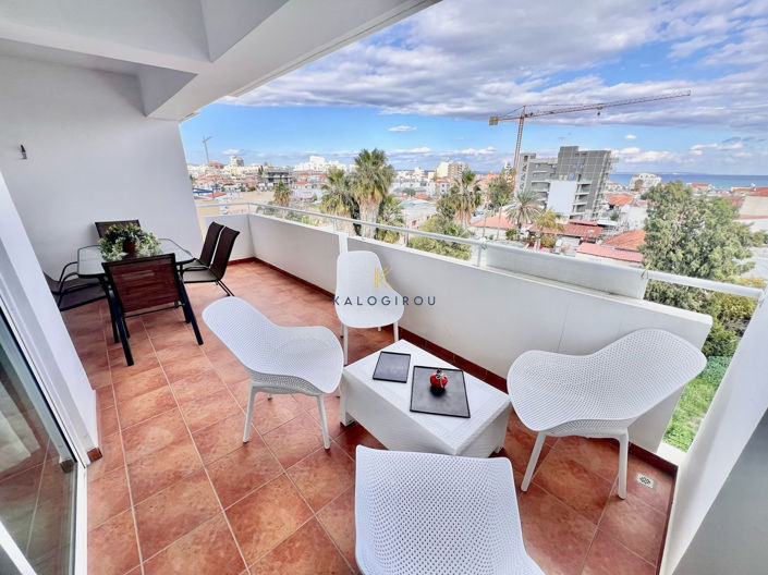 Image No.21-3 Bed Apartment for sale