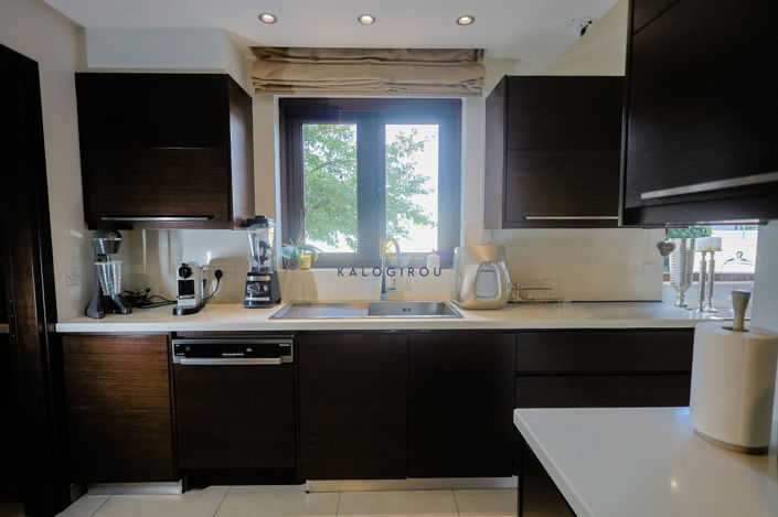 Image No.11-4 Bed House for sale