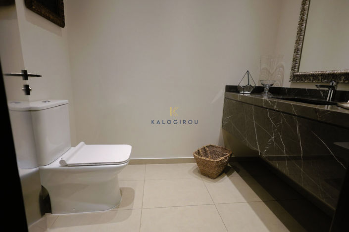 Image No.18-4 Bed House for sale