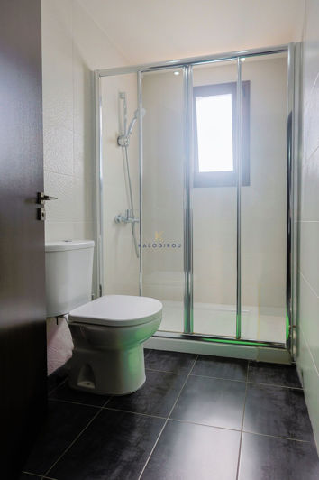 Image No.25-4 Bed House for sale