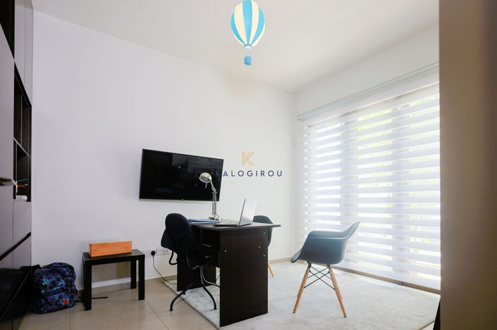 Image No.26-4 Bed House for sale