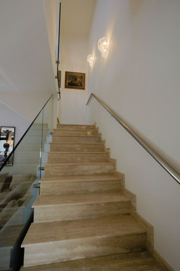 Image No.32-4 Bed House for sale