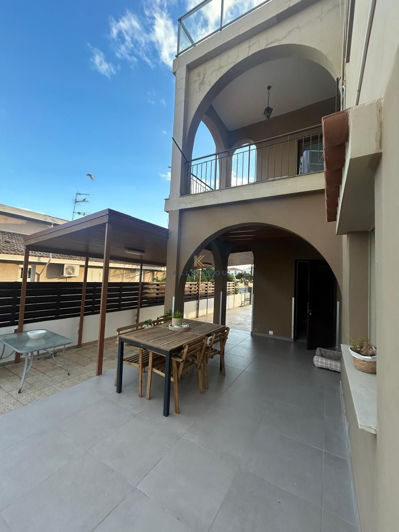 Image No.14-3 Bed House for sale