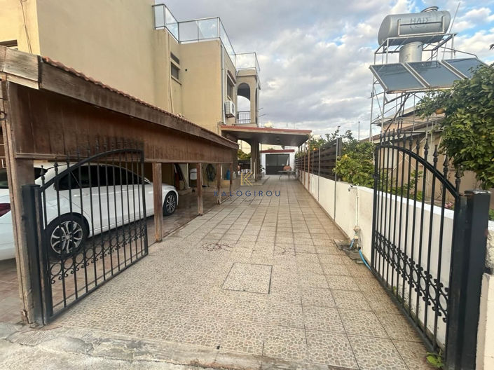 Image No.18-3 Bed House for sale