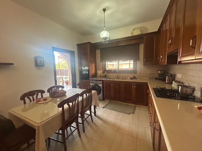 Image No.7-3 Bed House for sale