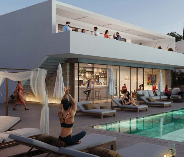 Image No.2-3 Bed House for sale