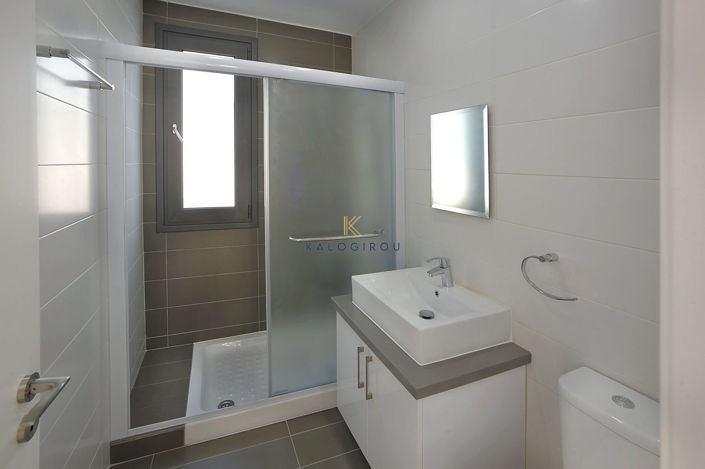 Image No.16-5 Bed House for sale