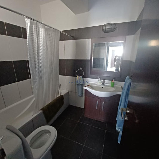 Image No.4-8 Bed Property for sale