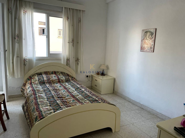 Image No.11-3 Bed House for sale