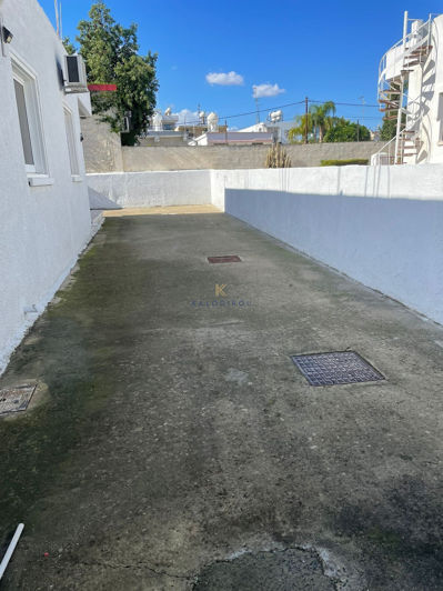 Image No.15-3 Bed House for sale