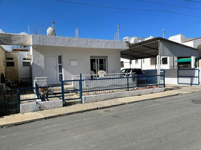 Image No.19-3 Bed House for sale