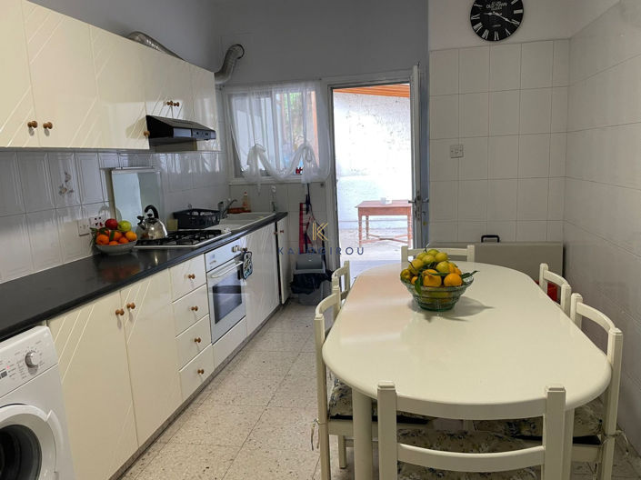 Image No.2-3 Bed House for sale