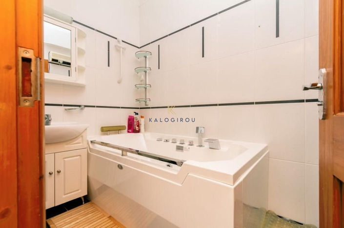 Image No.11-3 Bed House for sale