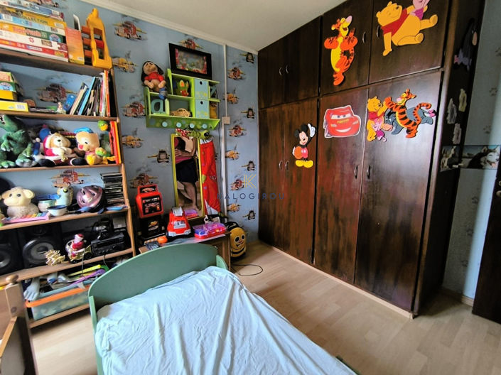 Image No.11-3 Bed Apartment for sale