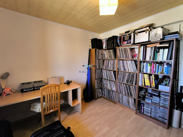 Image No.9-3 Bed Apartment for sale