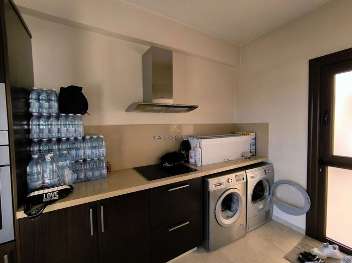 Image No.13-4 Bed House for sale