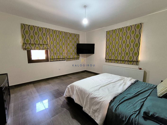 Image No.18-4 Bed House for sale