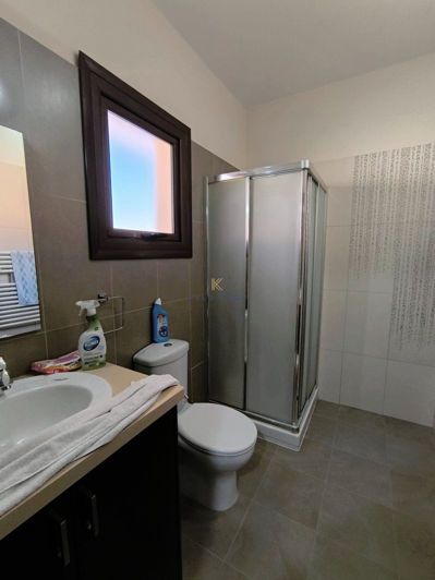 Image No.20-4 Bed House for sale