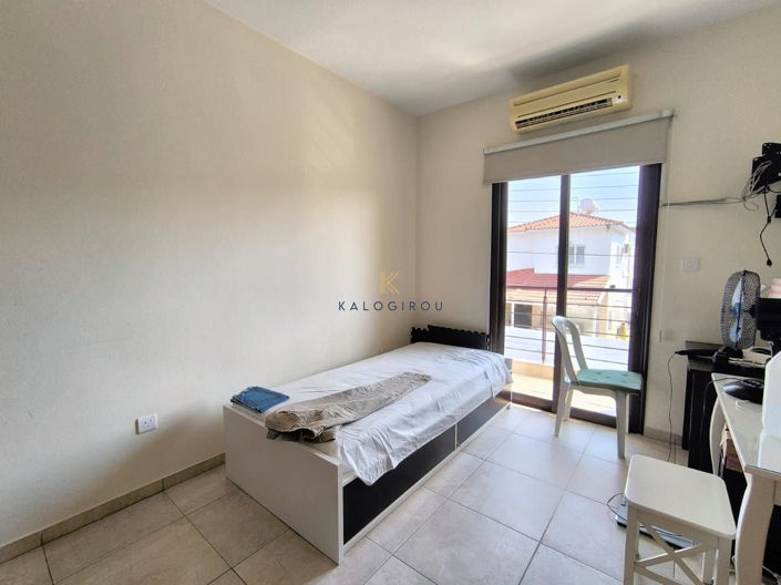 Image No.12-5 Bed House for sale