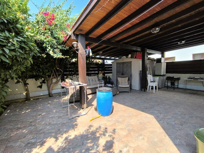 Image No.24-5 Bed House for sale