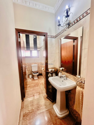 Image No.11-6 Bed House for sale