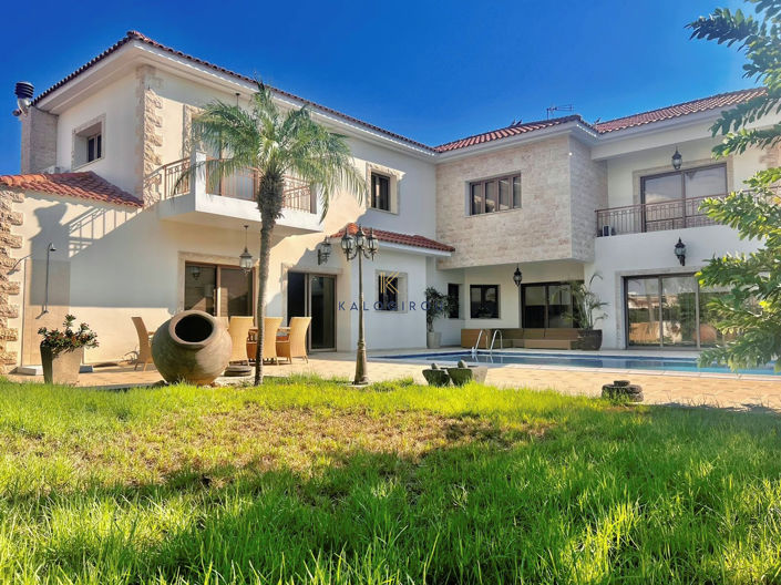 Image No.30-6 Bed House for sale