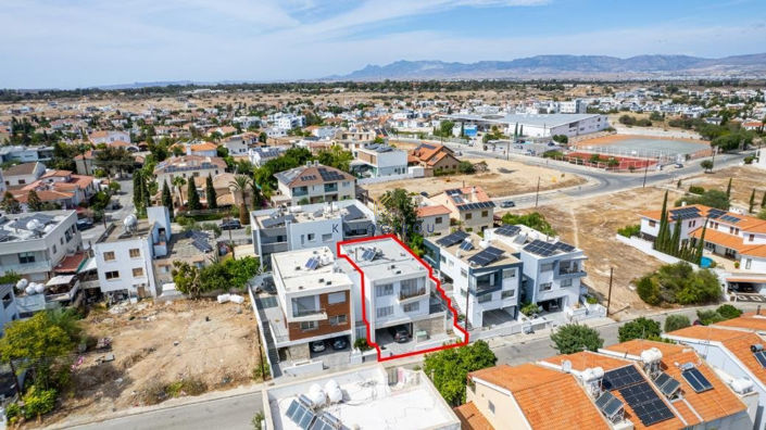 Image No.5-5 Bed House for sale