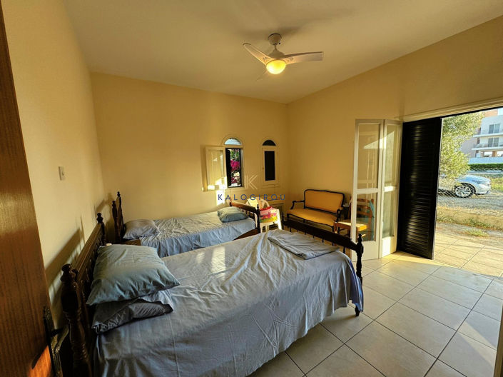 Image No.5-3 Bed House for sale