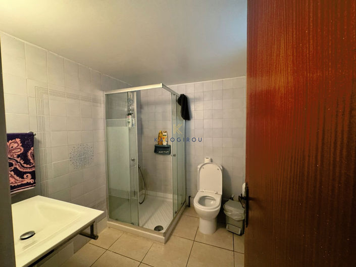 Image No.8-3 Bed House for sale