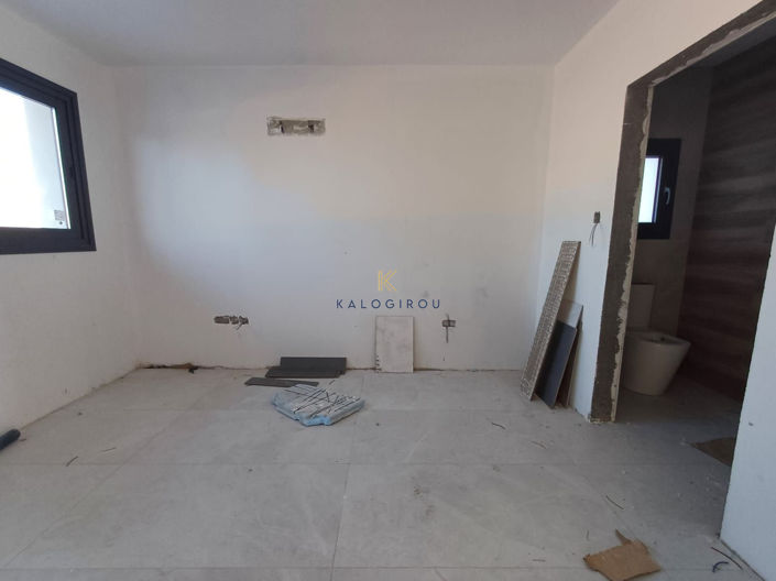 Image No.13-3 Bed House for sale