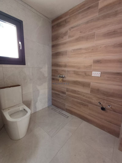 Image No.20-3 Bed House for sale