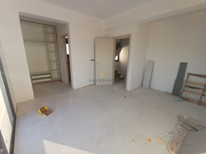 Image No.21-3 Bed House for sale